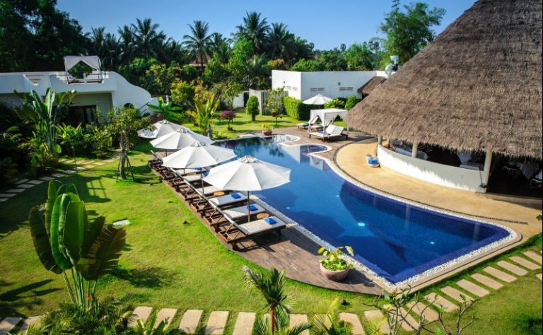 Girlfriend to give you a blowjob